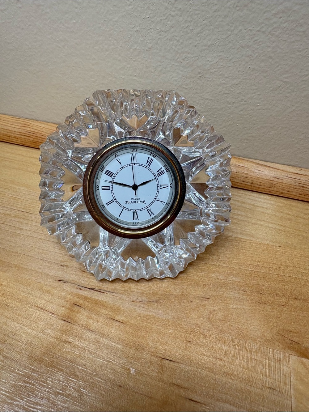 Crystal clock
